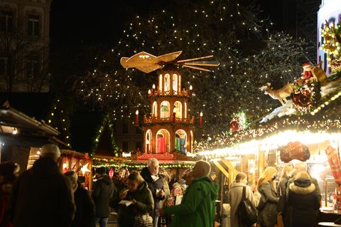 Der Weihnachtsmarkt in der Bonner Innenstadt ist schon eröffnet, ganz ohne Masken