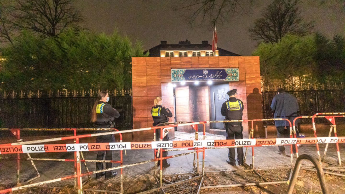 News vom Wochenende : Brandanschlag auf iranisches Konsulat in Hamburg verübt