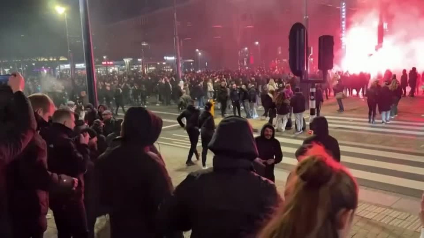 Video: Gegen Coronamaßnahmen: Verletzte bei Ausschreitungen in Rotterdam
