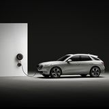 Genesis Electrified GV 70