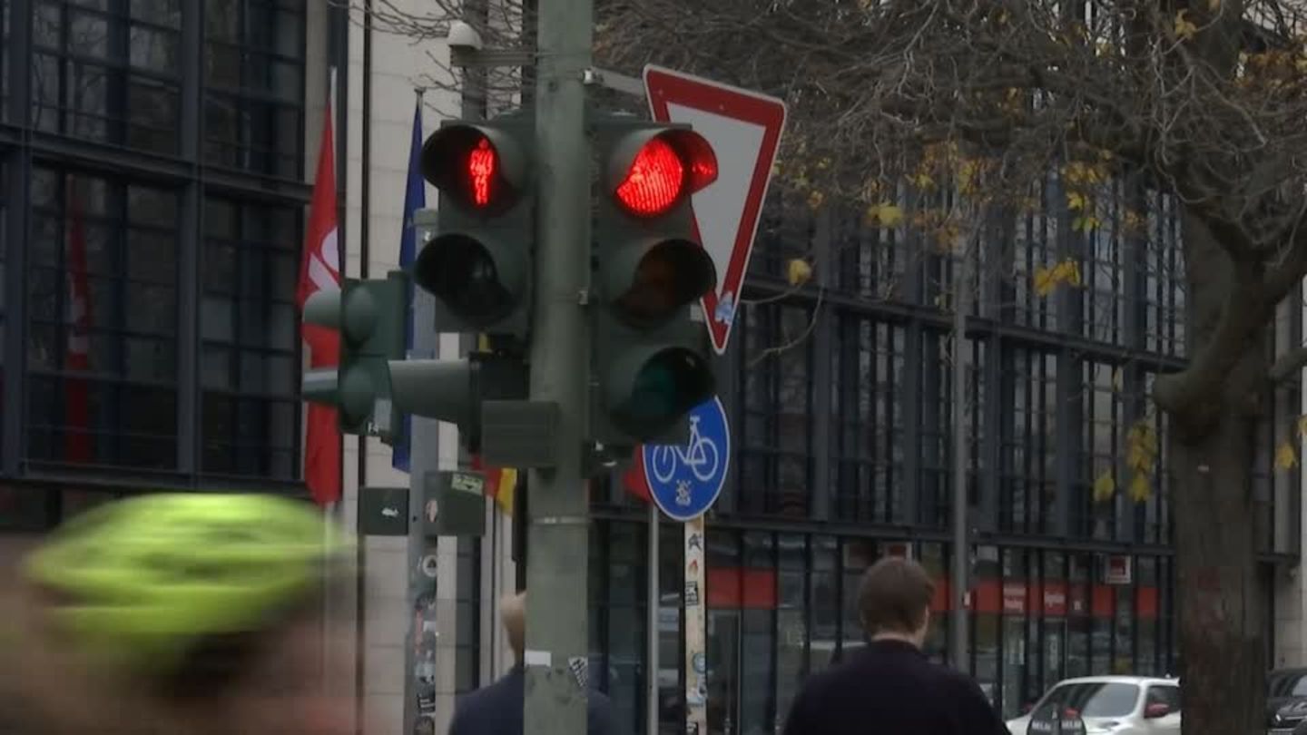 Video: Rote Ampel für Impfpflicht?