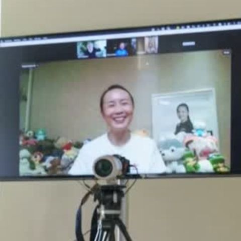 Peng Shuai: Video-Gespräch mit IOC-Chef: Vermisste chinesische Tennisspielerin gibt Lebenszeichen