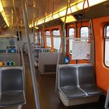 Wien, Österreich. Auch in der U-Bahn macht sich der Lockdown bemerkbar.