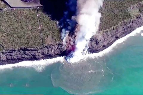 La Palma: Giftige Gase: Behörden ordnen wegen Vulkanausbruch Ausgangssperre an