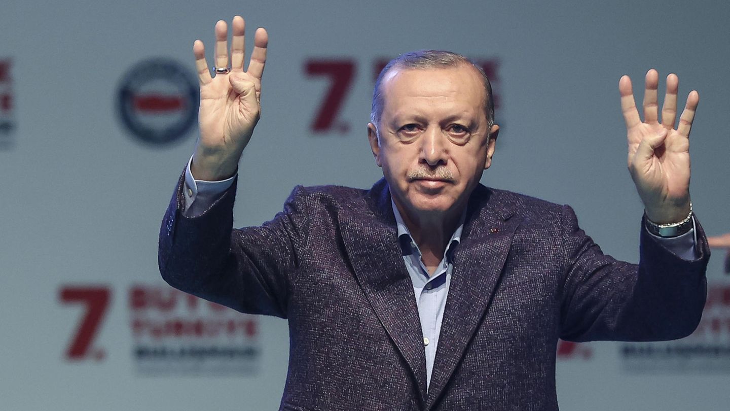 Trapped in the “death spiral” – how Erdogan devalues ​​the Turkish lira