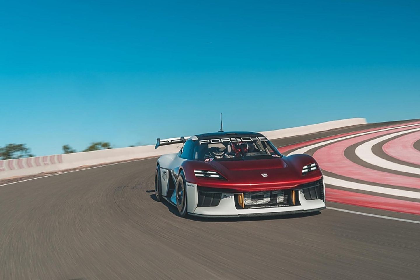 Porsche Mission R