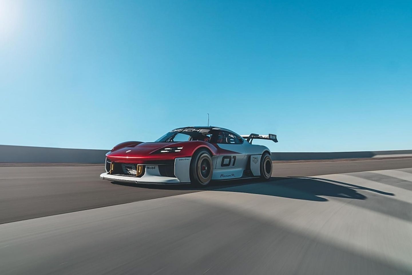 Porsche Mission R