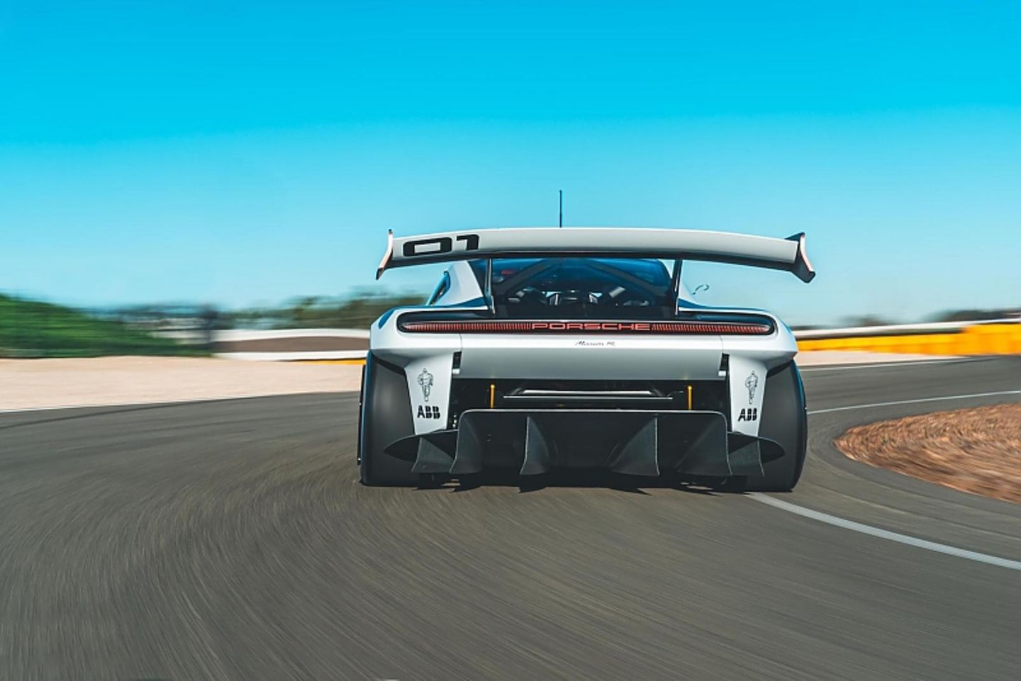 Porsche Mission R
