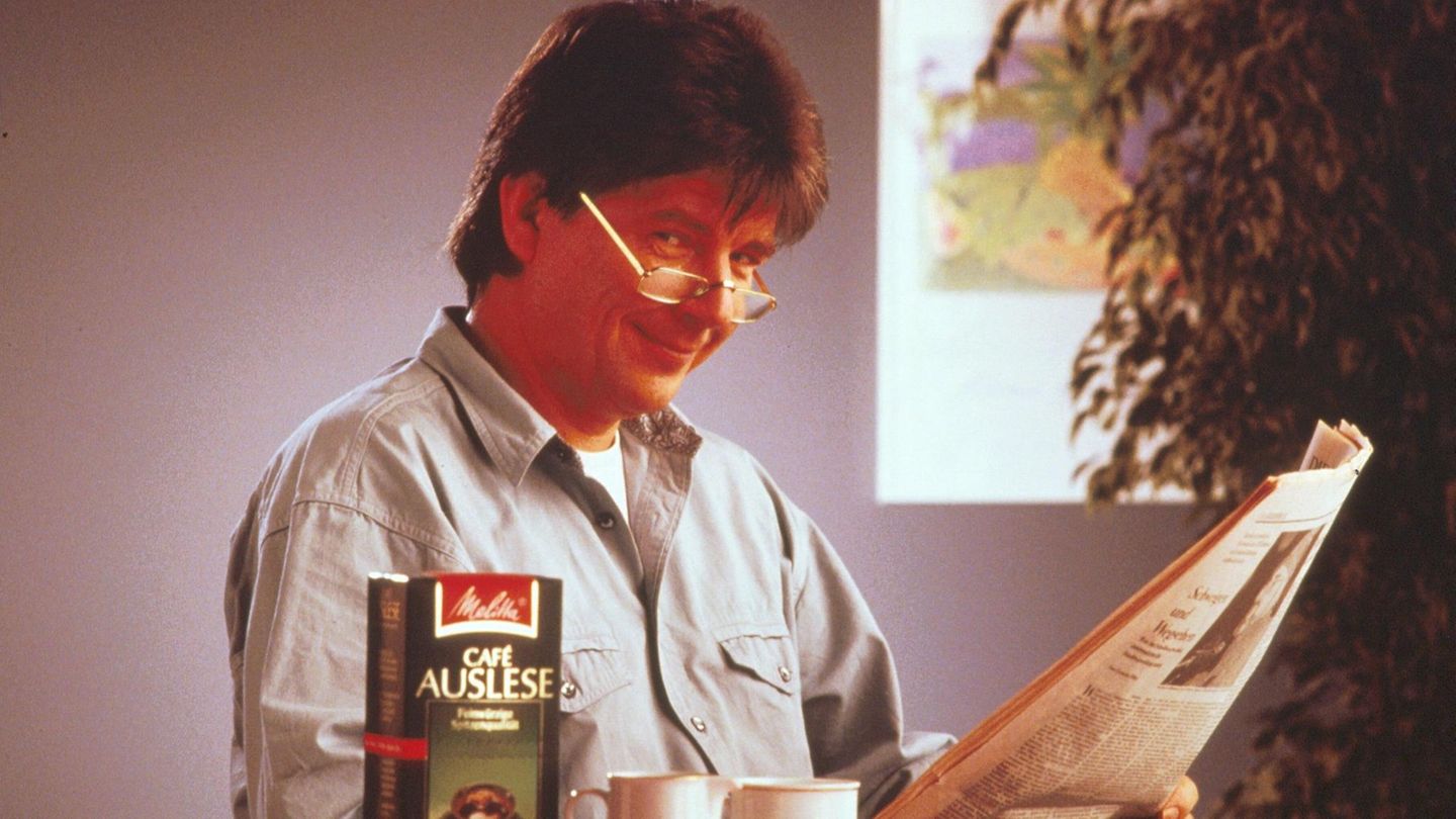 Egon Wellenbrink als Melitta - Mann. (Dieses Foto ist HONORARFREI) ABRECHNUNG †BER  ROBA Images!