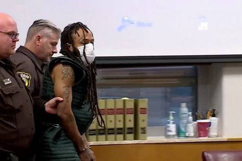 Video: Achtjähriger stirbt nach Amokfahrt auf Weihnachtsparade