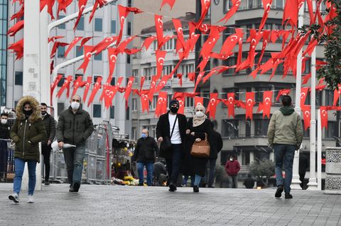 Passanten in Istanbul