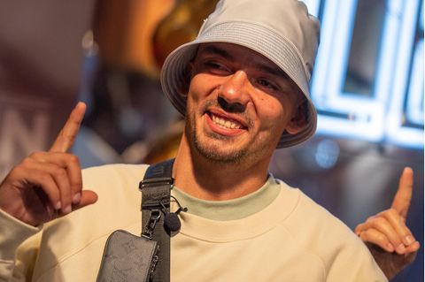 Der Rapper Capital Bra zeigt sich geschäftstüchtig