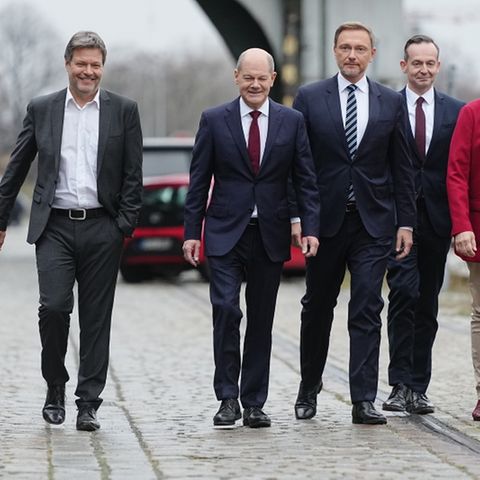 Christian Lindner (FDP) Olaf Scholz (SPD), Annalena Baerbock (Grüne) und Robert Habeck (Grüne)