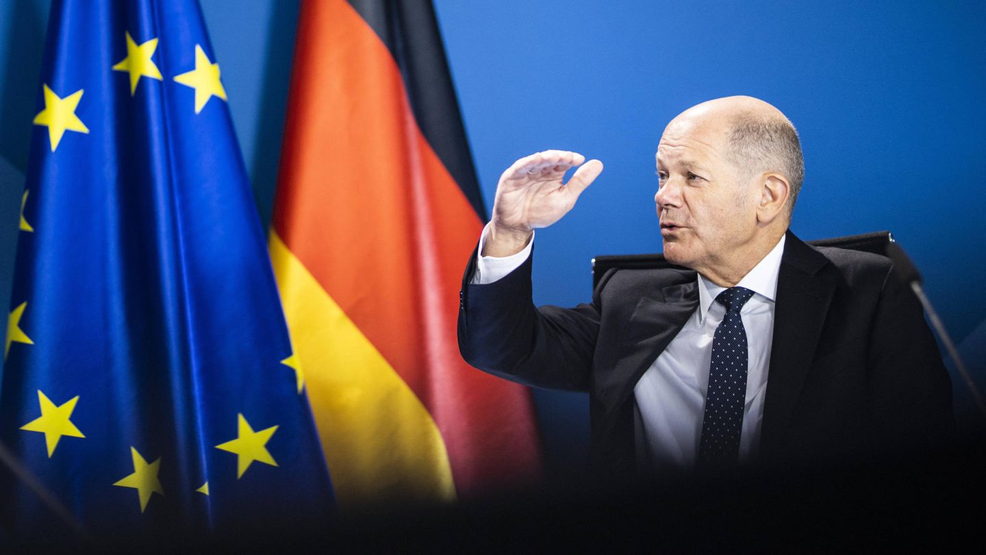 „Ein souveränes Europa ist der Schlüssel unserer Außenpolitik“, sagt Olaf Scholz bei der Vorstellung des Koalitionsvertrags (Archivbild)