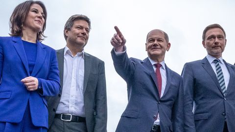 Die Gesichter der künftigen Ampel-Koalition: Baerbock, Habeck, Scholz und Lindner
