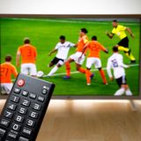 Gekaufte E-Books oder auch Streaming-Angebote sind auch vom Widerrufsrecht ausgeschlossen. Den Kauf des Sky Tickets kann der Kunde nach Start der Nutzung also nicht einfach zurückgeben, wenn der Anbieter auf diesen Sachverhalt hingewiesen hat, befindet auch das Oberlandesgericht München (Az. 6 U 732/16).