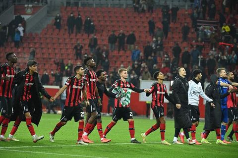Die Leverkusener feiert nach dem 3:2 Sieg gegen Celtic Glasgow den vorzeitigen Einzug ins Achtelfinale der Europa League