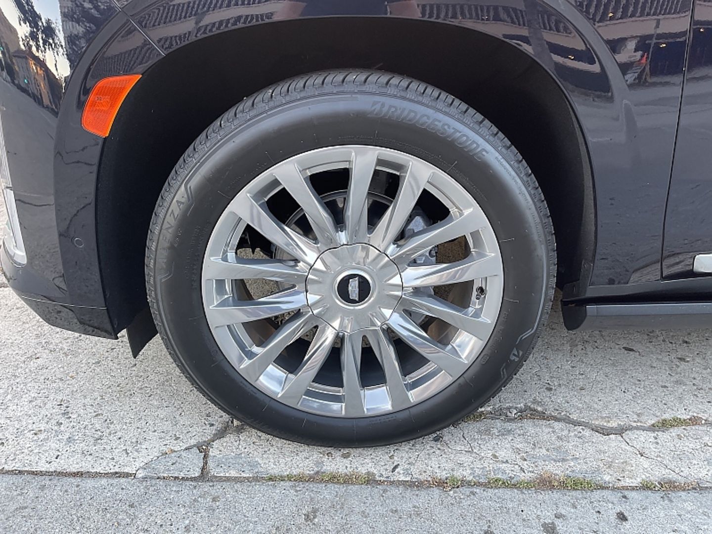 Cadillac Escalade 600 D