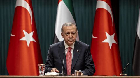 Präsident Erdogan geht weiter gegen die Opposition vor