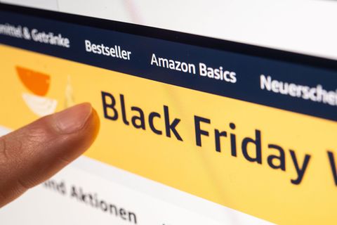 Einblick in gigantisches Amazon-Lager: Wo selbstfahrende Regale Ihre Ware sortiert