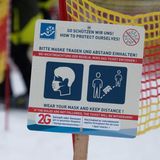 Erster Schnee - Warnschild