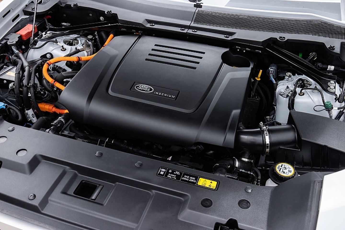 Land Rover Defender PHEV