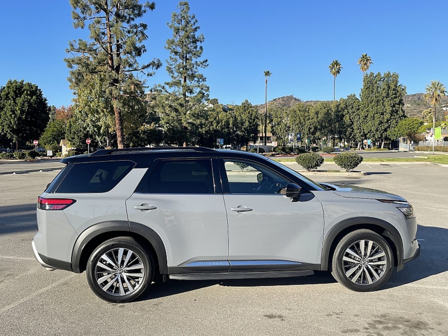 Nissan Pathfinder 3.5 V6 AWD 2022