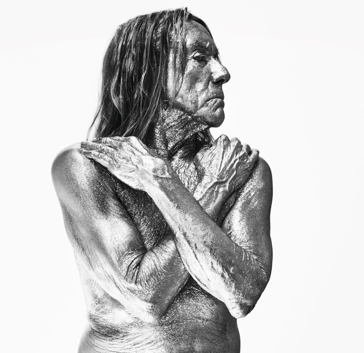 Iggy Pop präsentiert seinen Körper auf dem Back-Cover des neuen Kalenders