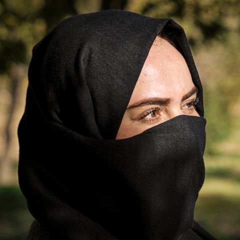 Hamida Nuri und Aziz ur-Rahman Hussaini