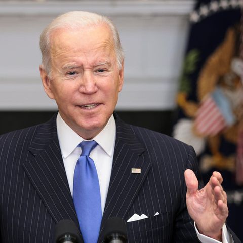 US-Präsident: Deutlicher Appell: Biden warnt vor Omikron-Panik – und schließt Lockdowns derzeit aus