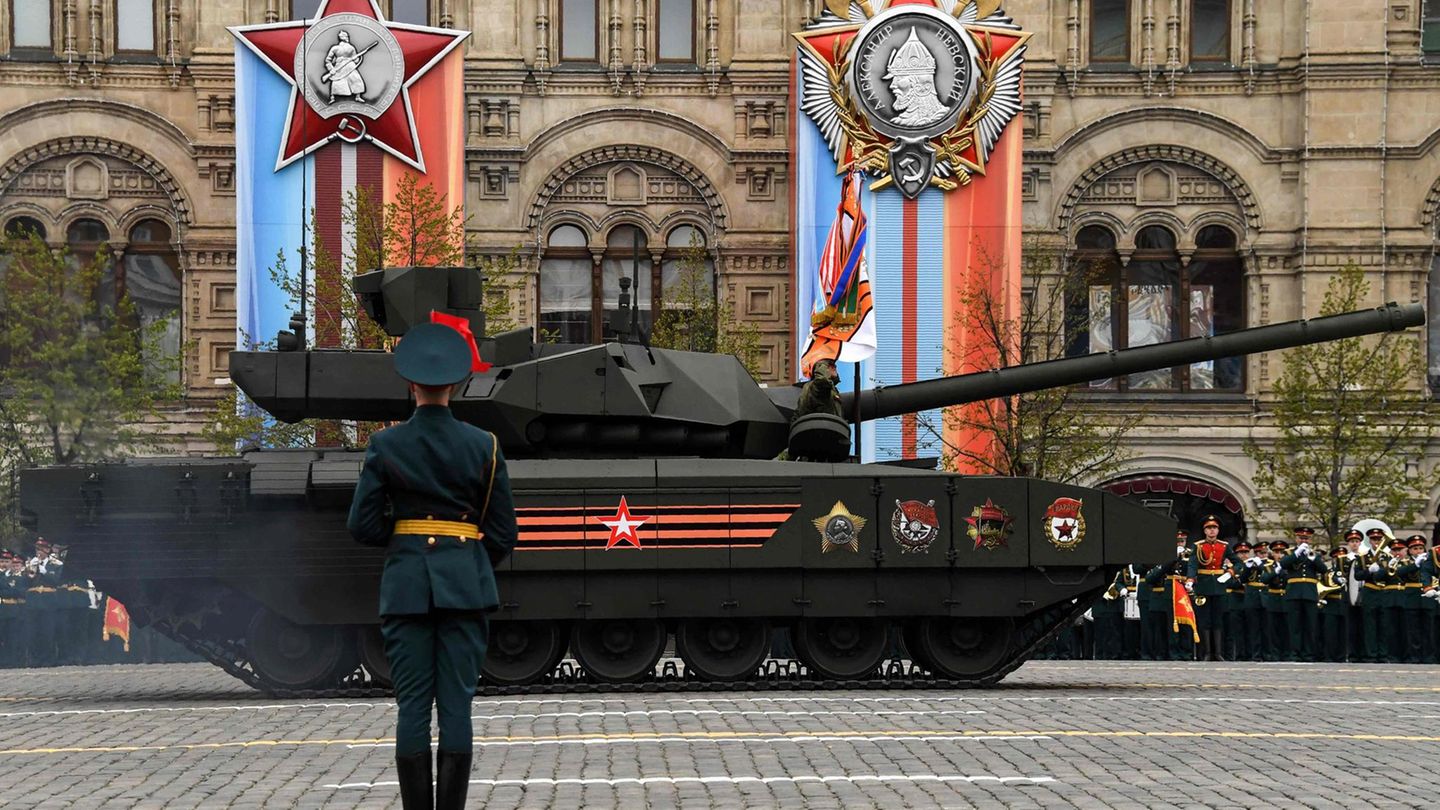 "Armata" bezeichnet nicht den Kampfpanzer sondern die universelle schwere Fahrzeugplattform.