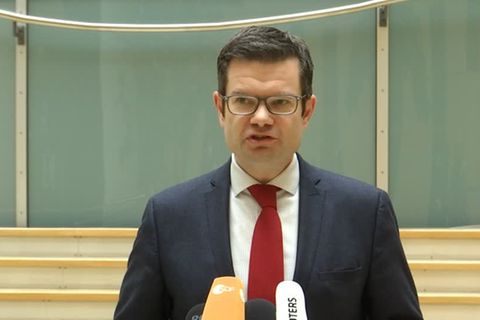 Video: Buschmann enttäuscht über BVG-Urteil