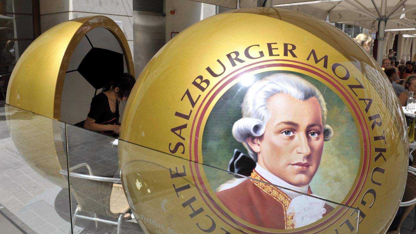 Mozartkugeln als Sitzmöbel