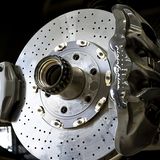 Die Brembo CCMR-Carbon-Keramik-Bremse könnte dosierbarer sein