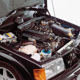 Motorraum des Mercedes 190 E 2.5 16 Evolution II