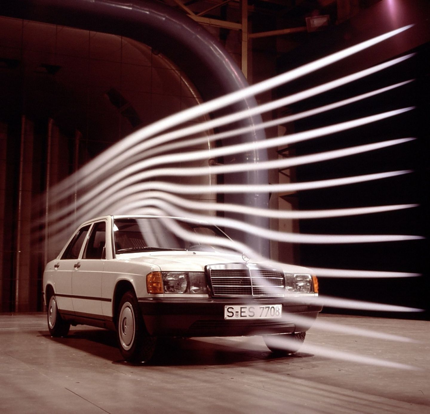 Der Mercedes 190 im Windkanal