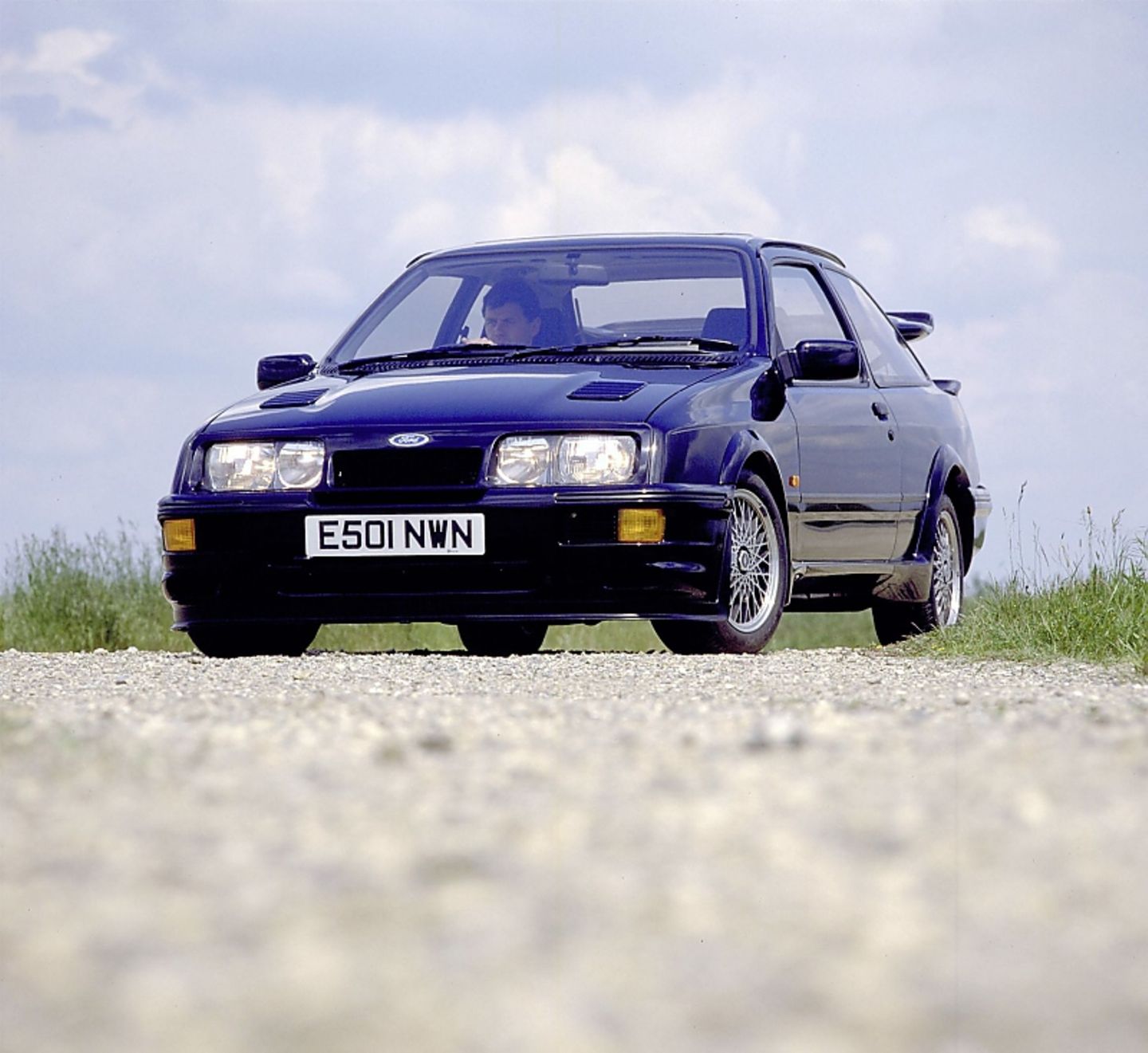 Platzhirsch im Segment der Kompaktlimousinen: Ford Sierra I RS 500 Cosworth