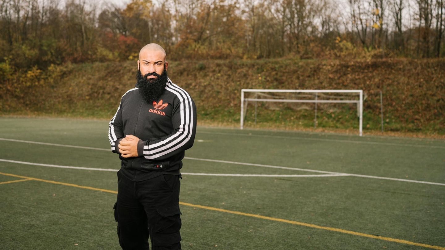 Güney Artak, Schiedsrichter: "Ich sorge dafür, dass sich die Spieler benehmen"