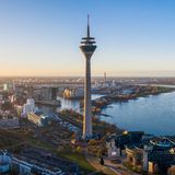 Es folgt Düsseldorf auf Platz 40. Auf der Positivseite stehen hier sichere Arbeitsplätze und gute Karrierechancen. Allerdings fühlen sich viele Expats in der Stadt wenig heimisch und haben Probleme, sozialen Anschluss zu finden.