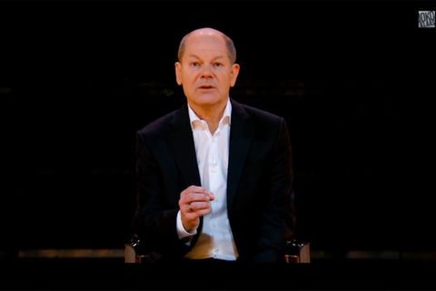 Der designierte Kanzler Olaf Scholz bei Joko und Klaas: "Lasst Euch impfen. Schütz Euer Leben und das der anderen"