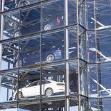 In der Carvana Auto-Slot-Machine in Las Vegas warten die Autos ihre neuen Besitzer