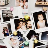 Wenn süße Erinnerungen haften bleiben: Kühlschrankbilder  Whiteboard-Magnete, Fotos, Schere und Klebstoff – fertig ist der selbstgebastelte Kühlschrank-Magnet. Im Baumarkt gibt es auch Magnetfolie, die sich zurechtschneiden und ebenfalls gut verwenden lässt. Bilder aus dem Tintenstrahl- oder Laserdrucker können mit Haarlack fixiert und so küchenfest gemacht werden. Oft werden dabei zugleich die Farben kräftiger.