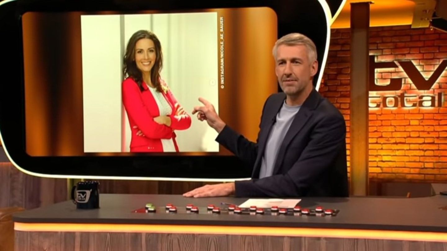 Screenshot: So stellte "TV Total" die FDP-Politikerin in der Sendung dar
