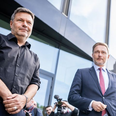 Sie sind das Machtzentrum und der Konfliktherd der neuen Regierung: Robert Habeck und Christian Lindner