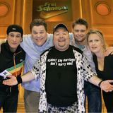 Verstorbener Comedian: Frei Schnauze Gleichzeitig ging's auch im TV weiter. Gemeinsam mit Dirk Bach, Barbara Schöneberger und Max Giermann durfte Nontschew bei "Frei Schnauze XXL" das tun, was er am besten kann - spontan improvisieren