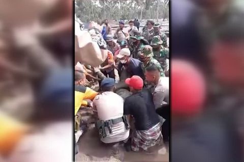 Video: Viele Tote nach Vulkan-Ausbruch auf Java