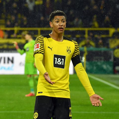 Dortmunds Jude Bellingham beschwert sich