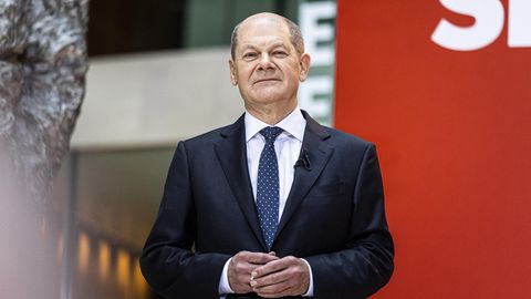 Olaf Scholz lächelt stolz