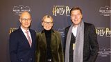 Peter Tschentscher, Hamburgs Erster Bürgermeister, seine Frau Eva-Maria, und Theaterproduzent Maik Klokow
