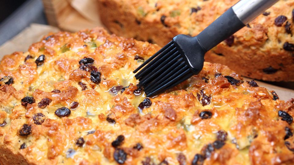 Weihnachtsrezept für Feinschmecker: So wird Ihr Stollen schön saftig